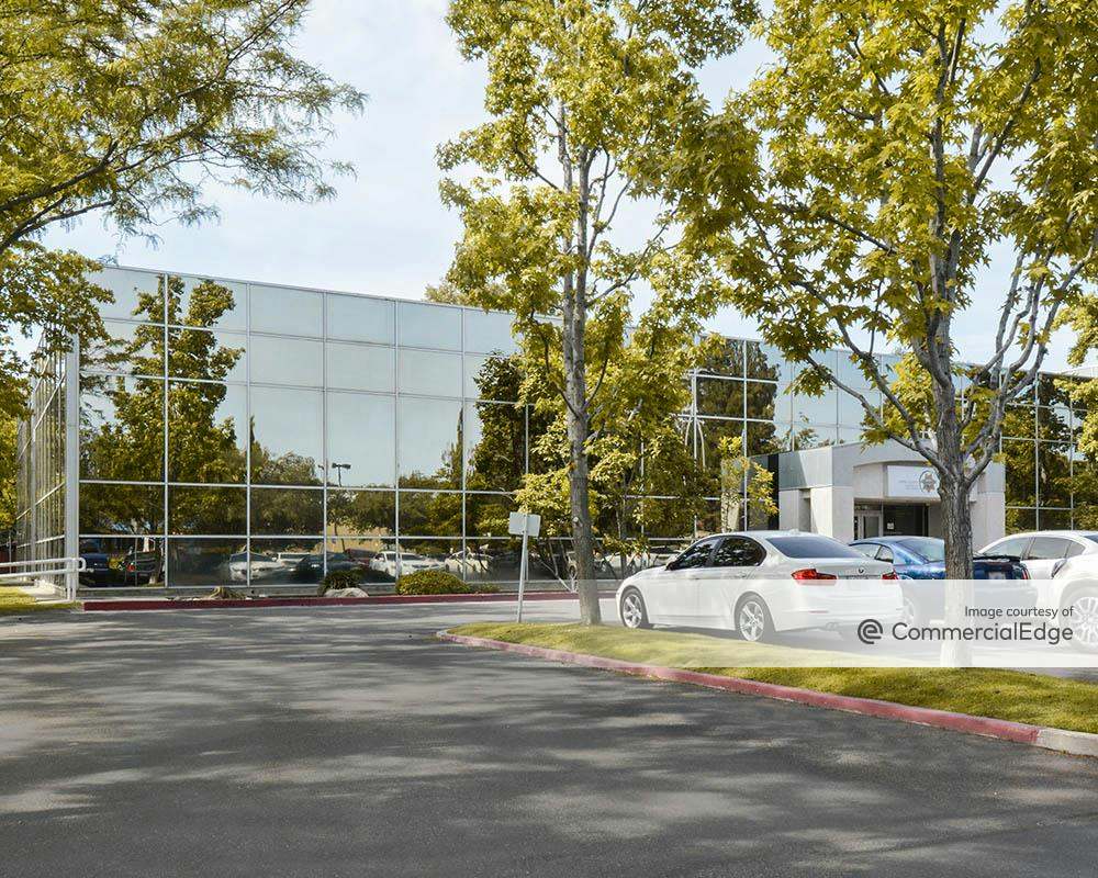 5121 Stockdale Hwy, Bakersfield, CA Office Space